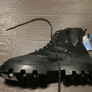 Circus 9.5 women’s black